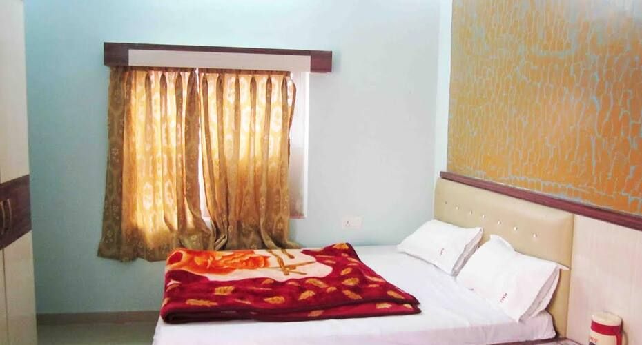 undefined Hotel Mahatma Inn 10